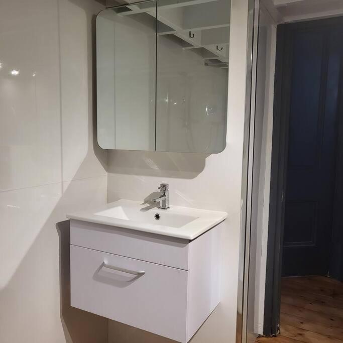21 Mini Loft Apartment - Great Location - Comfy King Size Bed Hove Buitenkant foto